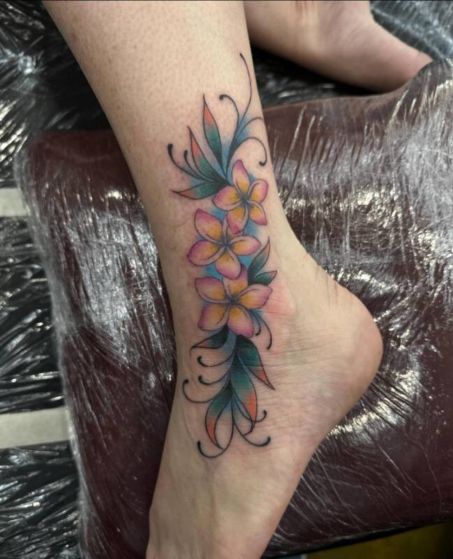 Eclectic tattoo by Julian (xwildxlovex) at Ohana Tattoo Waikiki, Hawaii — work #09